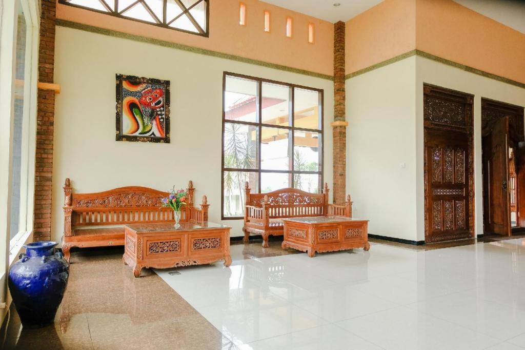 Capital O 892 Grand Pujon View Hotel And Resort Batu  Ngoại thất bức ảnh